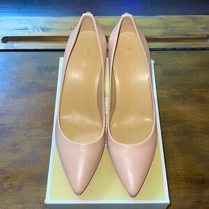 Michael Kors Mid Pump Leather